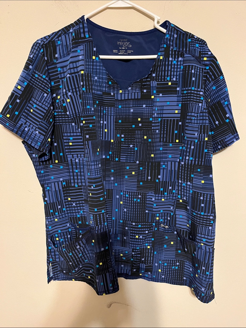 Scrub top by Cherokee, sz xl